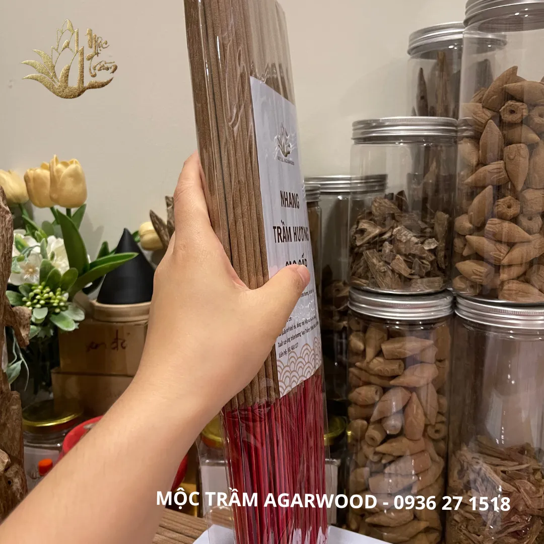 Premium Natural Agarwood Incense Sticks (30–40cm) – Vietnamese Oud | Wholesale Grade&nbsp;